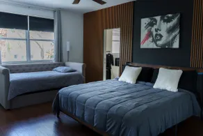 Miami 5BR Pool Home • Sleeps 12 • Free Parking - Image 4