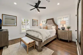 Fresh On Austin Ave, close to Magnolia & Baylor. - Image 4