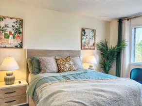 5 Star w/ AC & Garage | 15m to YEG | 20m to Rogers - Image 3