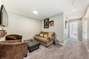Entire Beautiful Home! 6BR & Office|5BA + AC + WOW - Image 4