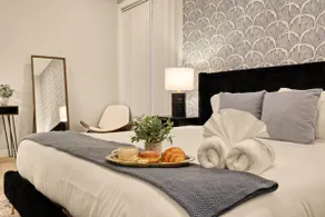 Stylish Gold Coast 3BR Apt | Walk to Grocery&Cafes - Image 4