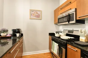 Stylish Gold Coast 3BR Apt | Walk to Grocery&Cafes - Image 5