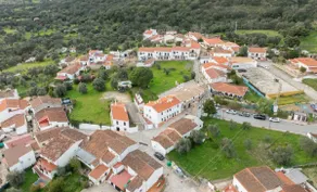 Villa La Corte 3BR | Pool | BBQ | Fireplace - Image 3