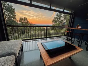 Sunset Views! Lake house w/ hot tub on Table Rock - Image 4