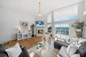 4BR/2Bth, Pool, View, 4 Parking, King Bed, BigYard - Image 3