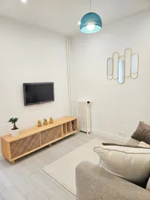 The setting, charming, central and calm - Image 2