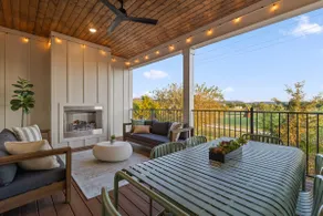 Sculpture + Mtn Views | Hot Tub | Lux DWTN Retreat - Image 3