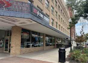 Downtown Lincoln Condo, Walk to Haymarket & UNL. - Image 4