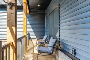 The Retreat at English Tavern - Liberty/LYH 2 mi - Image 3