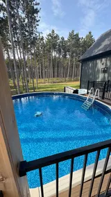 Pinecone Getaway: Heated Pool • Hot Tub • Fire Pit - Image 2