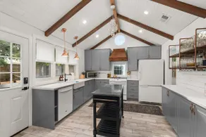 Stunning 4Bed Retreat w/ HotTub - 15 min to Denver - Image 4