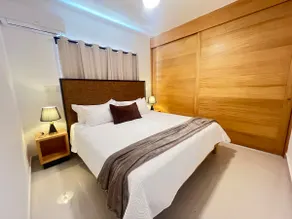 Luxurious Apartment - Image 2