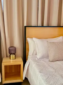 Luxurious Apartment - Image 3