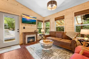 Upscale Cabin & Premium Comfort, Golf, Ski Resorts - Image 5