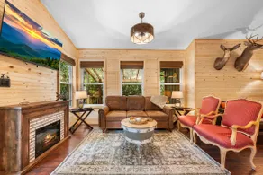 Upscale Cabin & Premium Comfort, Golf, Ski Resorts - Image 4