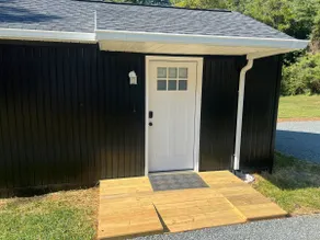 Step-Free Guest Suite w/ Walk-In Shower - Image 4