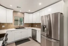Elegant 4BD/2BA Home in Prime Glendale Location! - Image 5