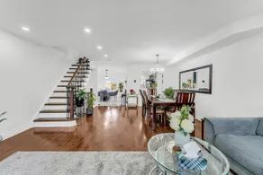 Luxury 4BR Townhouse • Walk to Mosque & Shops - Image 3