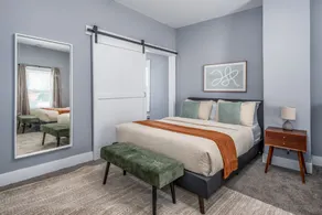 Walnut Hills by UC+Sleeps 7+King|Queen Beds+2nd Fl - Image 2
