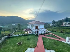 Glass Villa with private tea garden - Image 4