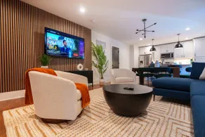 12 Min to Mercedes-Benz • 3BR + Game Room - Image 3