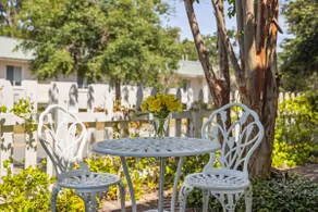 Luxe Designer Home Steps from Beaufort Waterfront - Image 5