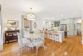 Luxe Designer Home Steps from Beaufort Waterfront - Image 2