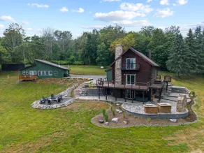 Cozy Cabin Retreat | Hot Tub | Fire Pit | 16+ - Image 2