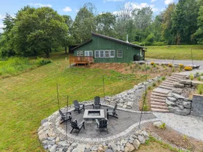 Cozy Cabin Retreat | Hot Tub | Fire Pit | 16+ - Image 5