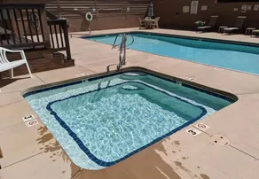 Cozy In-Town Condo | Pool | Hot Tub | Sauna - Image 5