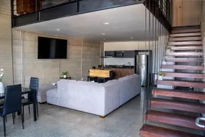 LOFT Apartment Downtown Area - Image 4