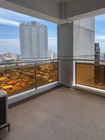 Luxury 2BR Stay w/ WiFi & Parking | AppleOne - Image 3