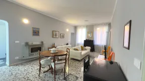 Corte Onorata - Manu Maison - Image 2