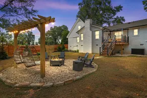 Upscale 4/3 Greer Retreat w/ Fire Pit 5 min to DT - Image 2
