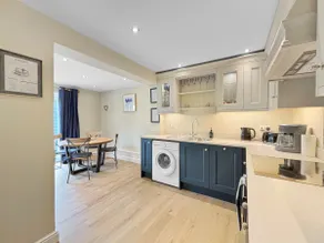3 bed cottage sleeps 6 in Harlaxton village - Image 3