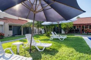 Downtown House, Pool and Garden - Image 2