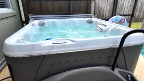 Oviedo Escape- Heated Pool & Hot Tub - Image 5