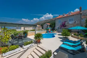 Villa Ida - Five-Bedroom Villa with Swimming Pool and Sea View - Image 2