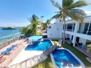 8. Private room with ocean view - Image 5