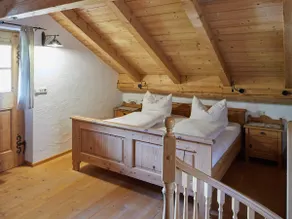 Cozy, traditional apartment in nature - Image 4