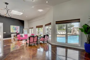 👙☀️🏊‍♀️HEATED POOL | PRIVATE ESTATE | OUTDOOR BAR🌹🌺🌳 - Image 2
