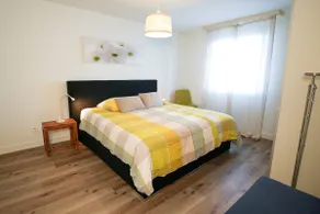 Gina's apartment near mountain & lake - Image 4