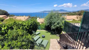 Maison mitoyenne avec 3 chambres et jardin privé à 100m. de la mer - Image 5