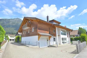 ”Yellow Tulips” apartment with mountain view balcony - Image 4