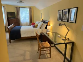 Stylish 2 BR, 2 Bath, Private Back Yard Apartment - Image 4