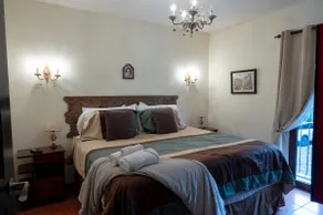 Getaway near Antigua | Pool & Jacuzzi - Image 2
