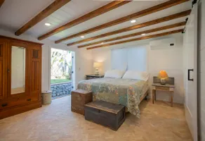 Beautifully Remodeled 1930s Laguna Beach Cottage - Image 2