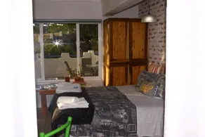 1 Bedroom Sea View Studio - Image 3