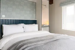 Sanctuary Studio – Cosy Coastal Hideaway, Dingle - Image 5