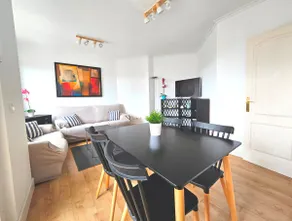 Spacious beachfront apartment - Image 2